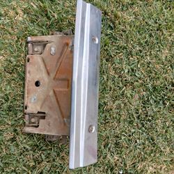 78-80 Regal Trunk license Plate Bracket Molding
