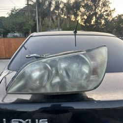 Lexus Is300 Headlight 