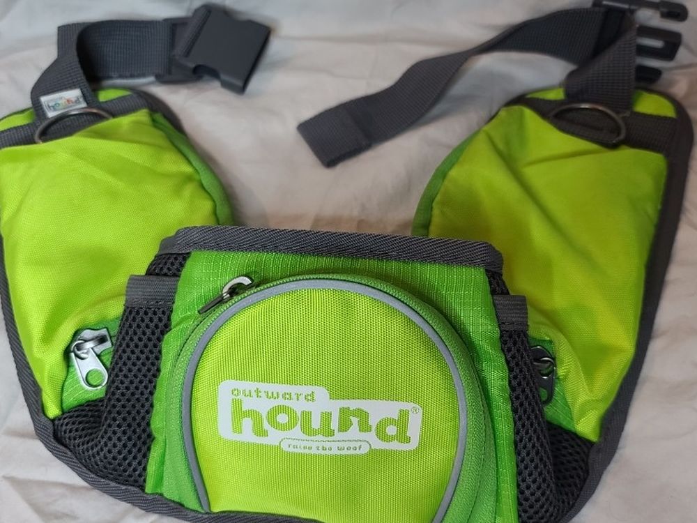 Outward Hound Hands-Free Hiking Belt