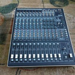 Mackie "ONYX-1620i" 16-Channel Mixer