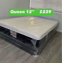 Queen Plush Pillow Top Mattress | 12” Thick