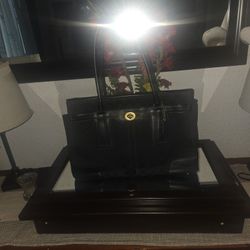 Pre-Owned NeW (Never Used) Large COACH Shoulder HandBag Tote. Wrist Wallet &  Wa