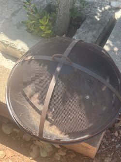 Round Fire Pit Spark Screen Cover