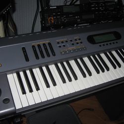 EMU Esynth Keyboard/Sampler/Workstation