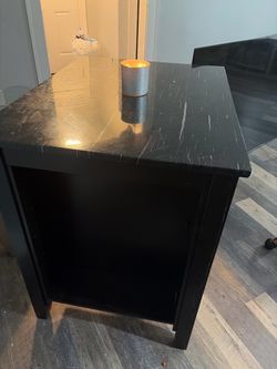 Table / tv stand