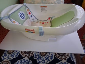 Baby bathtub