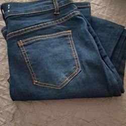 Vendo Bonito Pantalon Nuevo Zize M Es Como 10