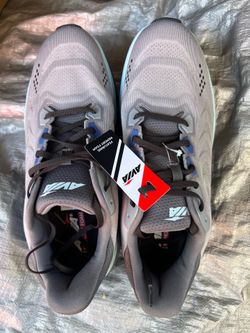 New Avia Men’s Memory foam Sneakers shoes gray blue size 9