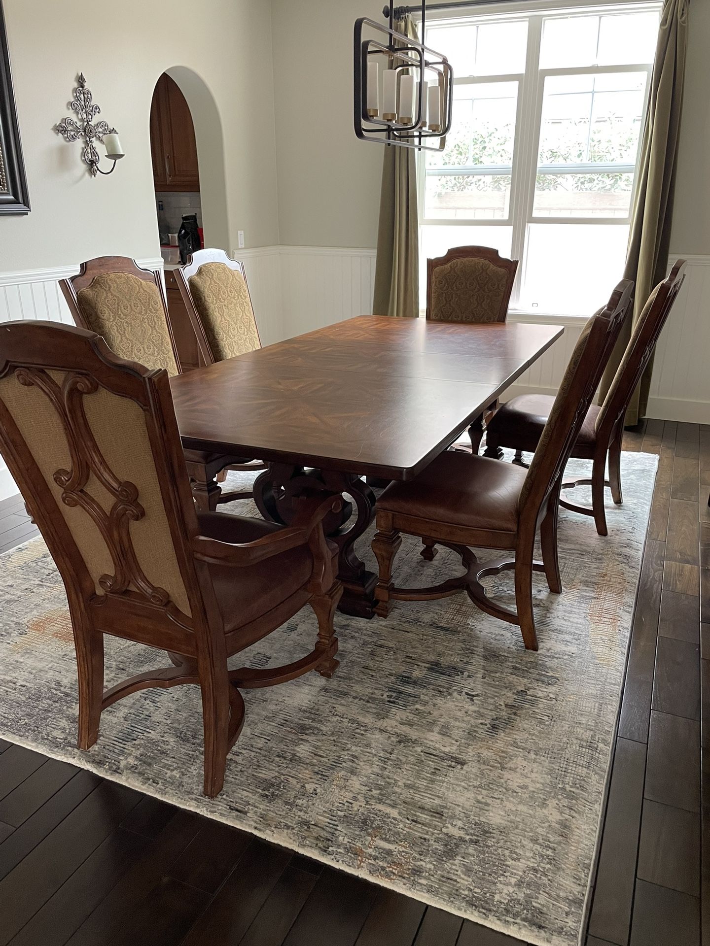 Dining Table And Chairs 
