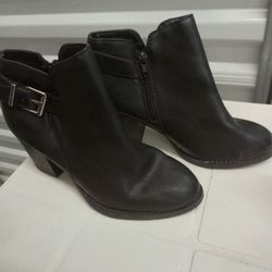 Black Boots Size 6