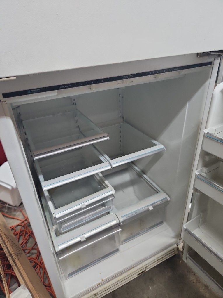 Refrigerator/Freezer for Sale in Kent, WA OfferUp