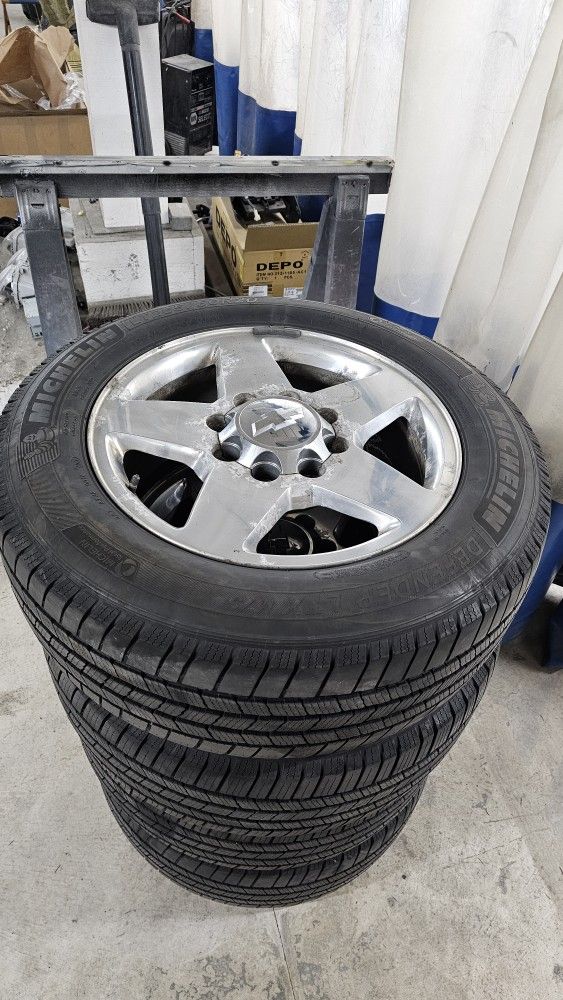 2015 Chevrolet Silverado 2500 Wheels And Tires