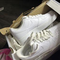 women’s size 8 Air Force ones