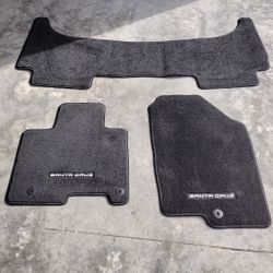 2023 Hyundai Santa Cruz  Oem Car Mat Brand New.