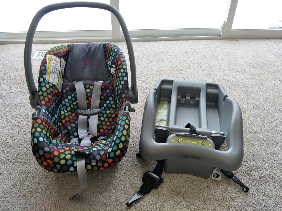 Cosco Light N Comfy Infant Car Seat with Base