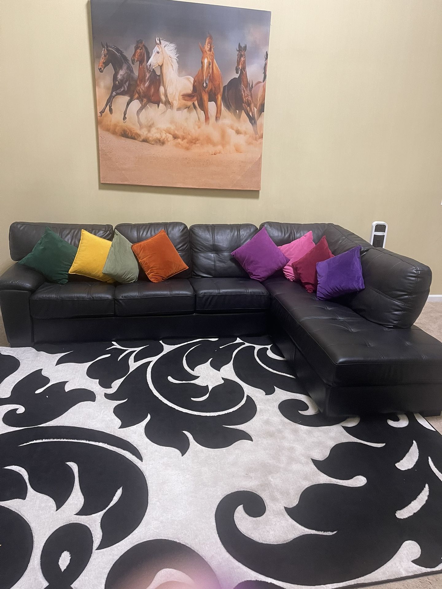 Black Light Section Sofa Seat
