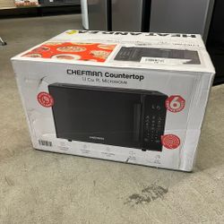 Chefman Countertop Microwave Oven 1.1 Cu. Ft., 1000 Watts with 6 Presets and 10 Power Levels - Black
