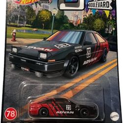 HOT WHEELS PREMIUM 2020 BOULEVARD #78 TOYOTA AE86 SPRINTER TRUENO