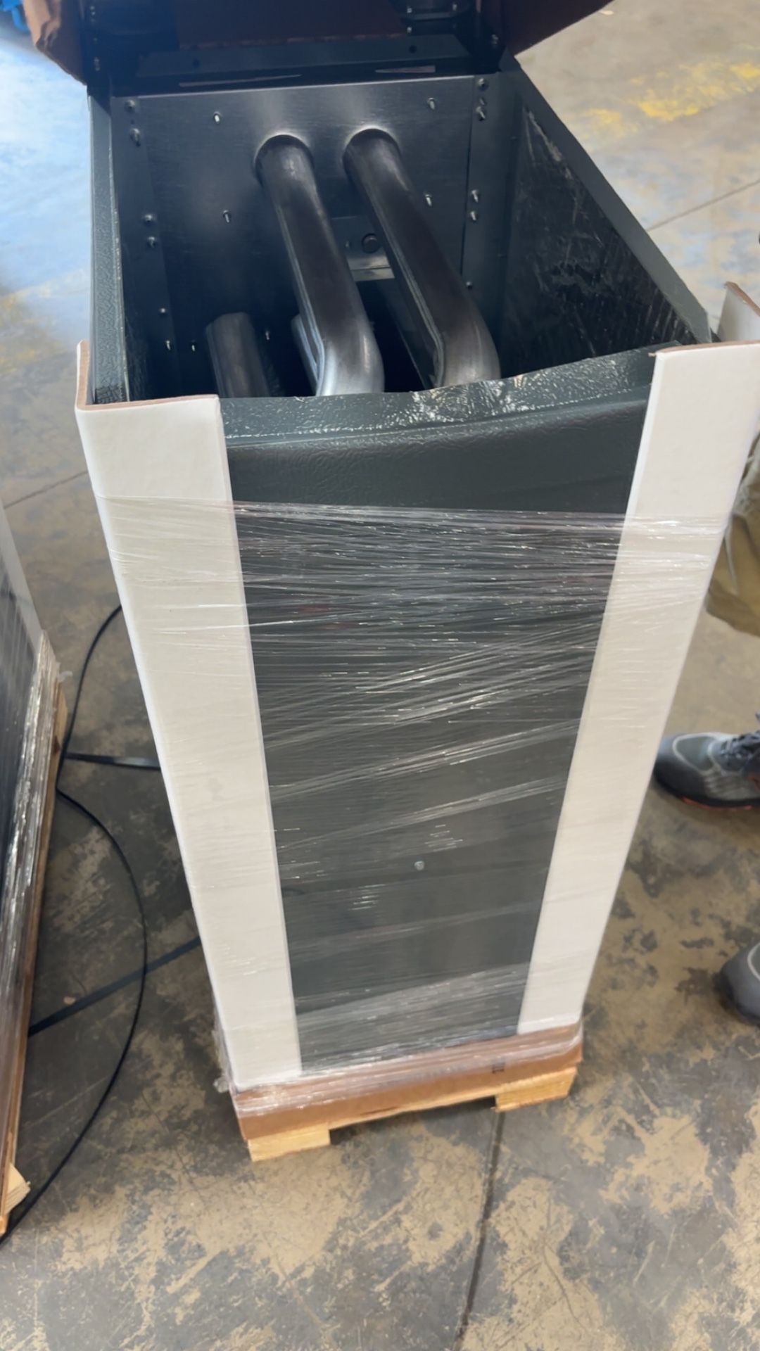 40,000 96% Goodman Furnace