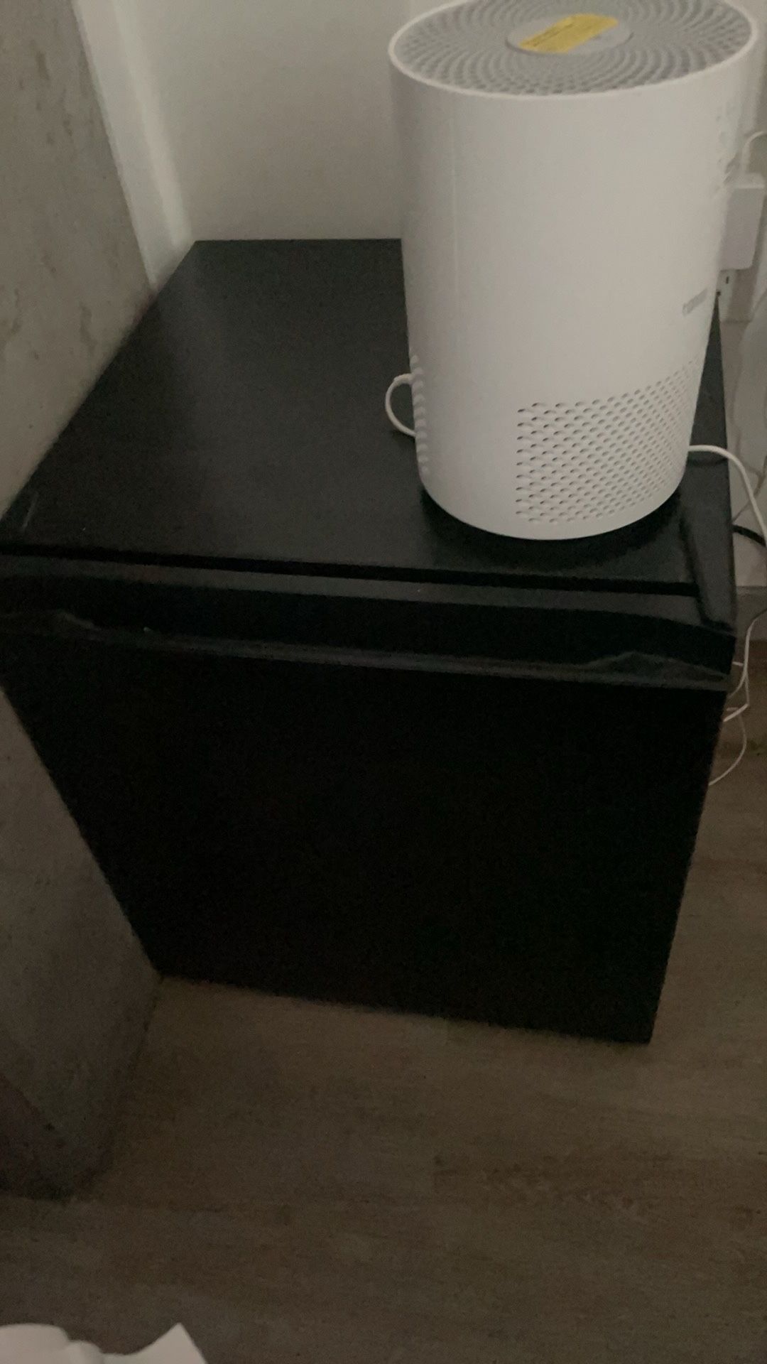 Hisense 1.6 Cu ft Single Door Mini Fridge, Black, Energy Star,