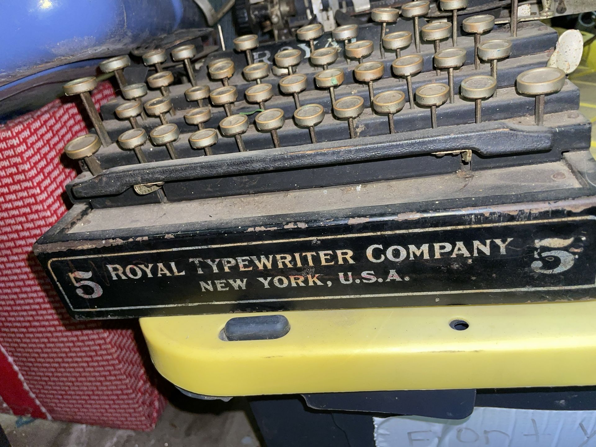 Vintage Royal Type Writer