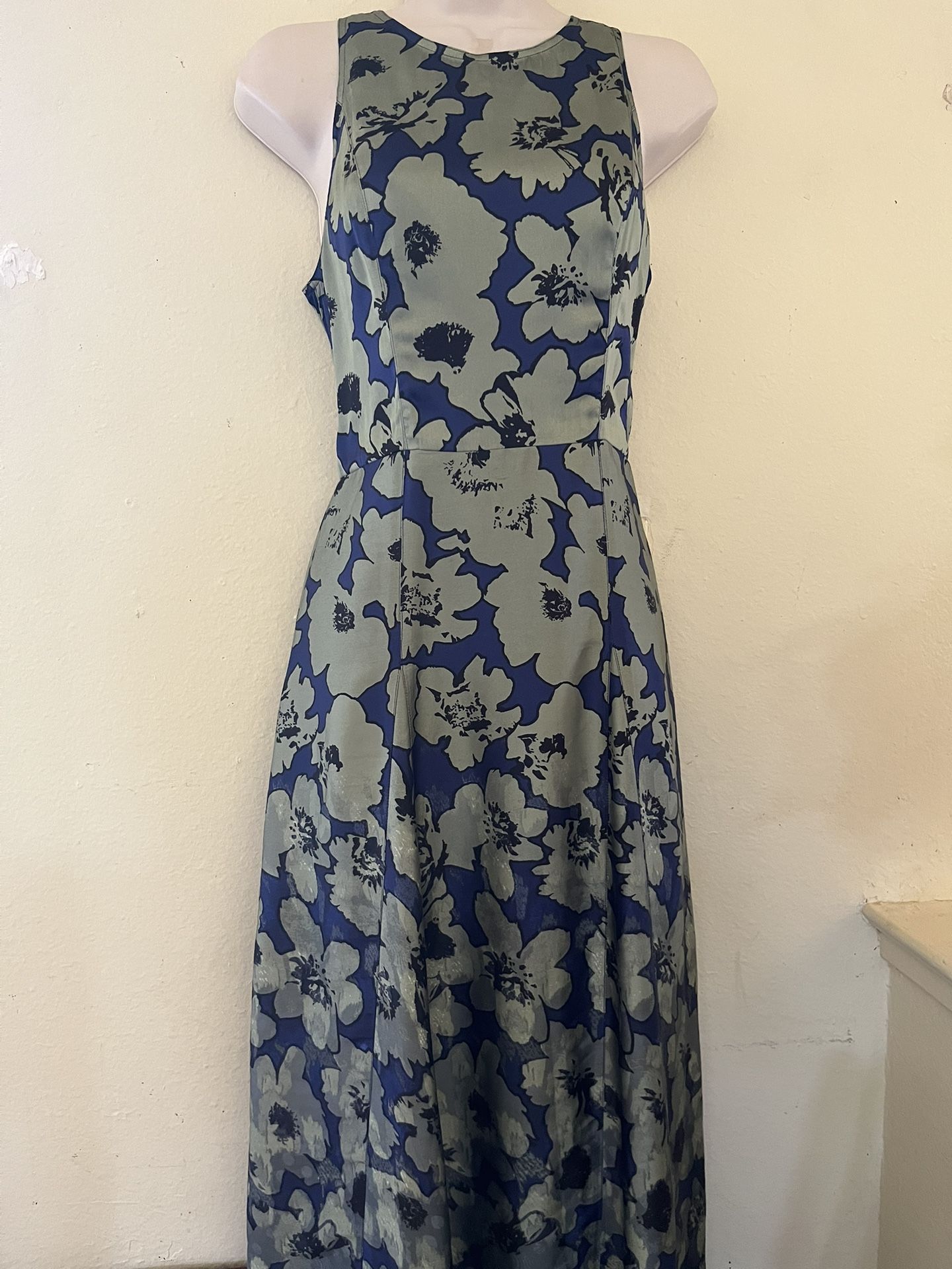 Women's Dress Size 2