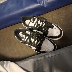 Nike Black And White Men's 8 1/2