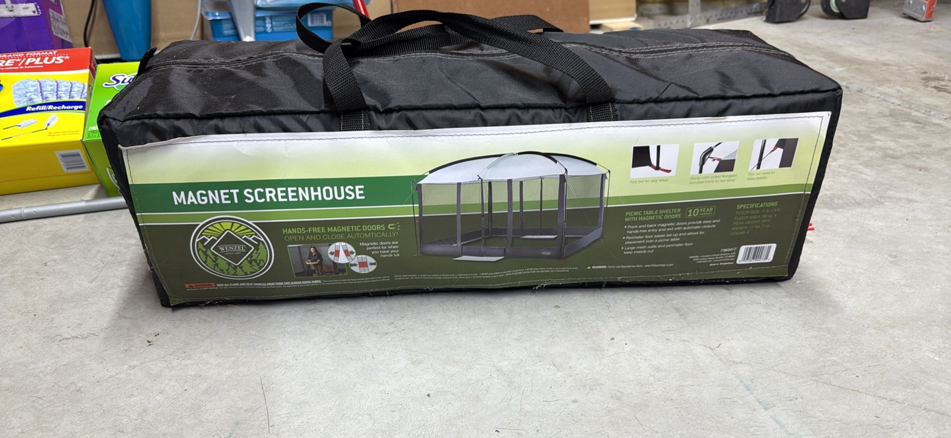 Magnetic Screenhouse