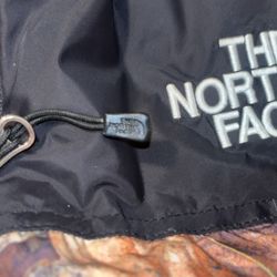 Supreme The North Face Nuptse “Leaves” 