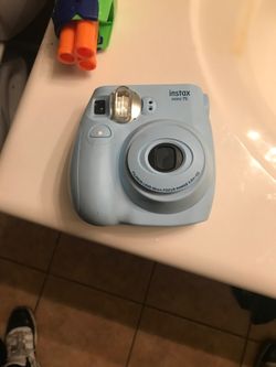 Polaroid instax