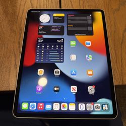 iPad Pro 5th Gen 12.9 in 256GB