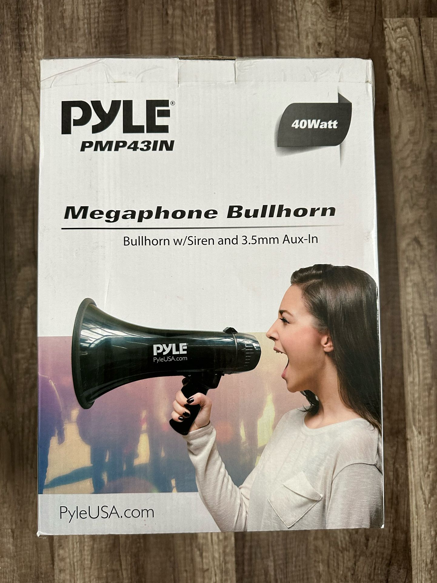 Pyle  Megaphone Bullhorn