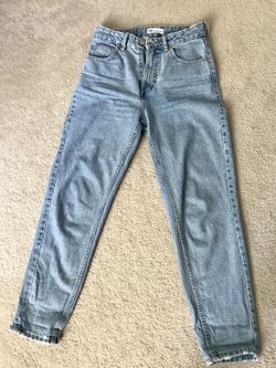 ZARA Mom Fit Jeans Light Blue Size 4 US