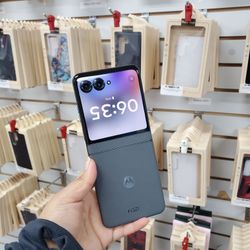 Motorola razr+ 6.9 inch 2024  | $5 Down | Afterpay