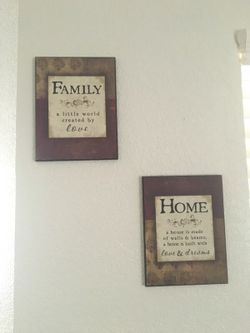 $7 wall decorations