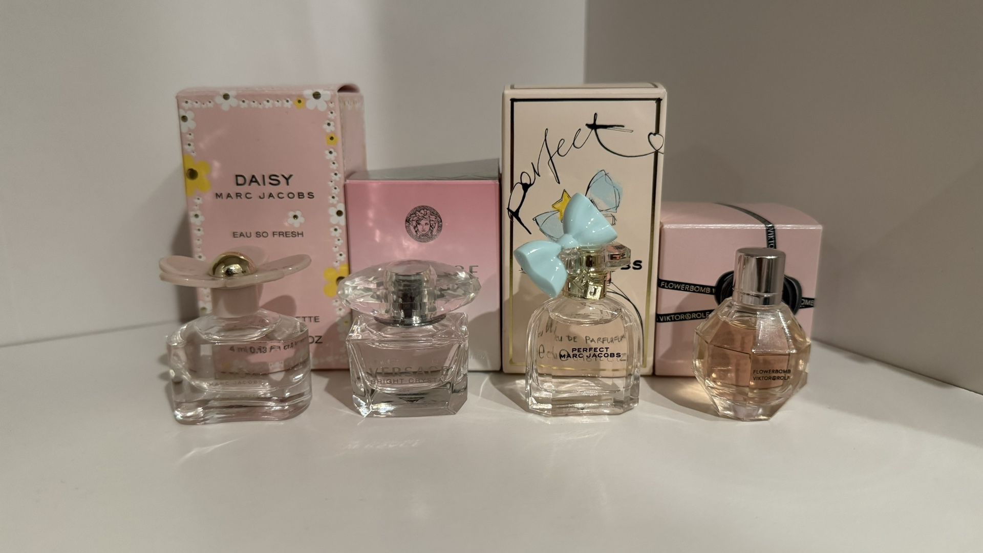 Lot Of 4 mini Perfume