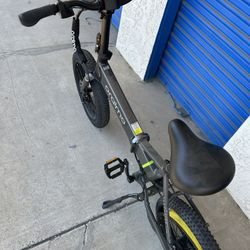 Oraimo Electric Fold Up Bike Flat Rear Tire