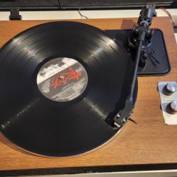Angels Horn H019 Hi-Fi Bluetooth Turntable with Built-in Speakers