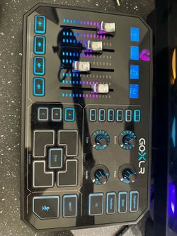 GoXLR Audio Mixer