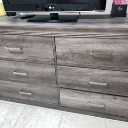 Grey 6-Drawer Dresser 