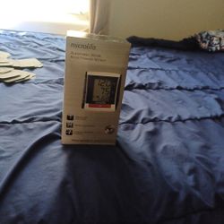 Microlife Wrist Blood Pressure Monitor, Automatic Portable Digital Blood Pressure Machine, Adjustable Cuff Fits Most – 5.3" - 7.7", Pulse Reading/Irre