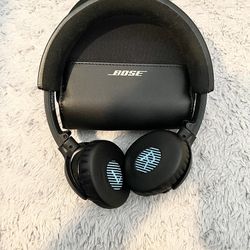 Bose Soundlink On-ear Wireless Bluetooth Headphones