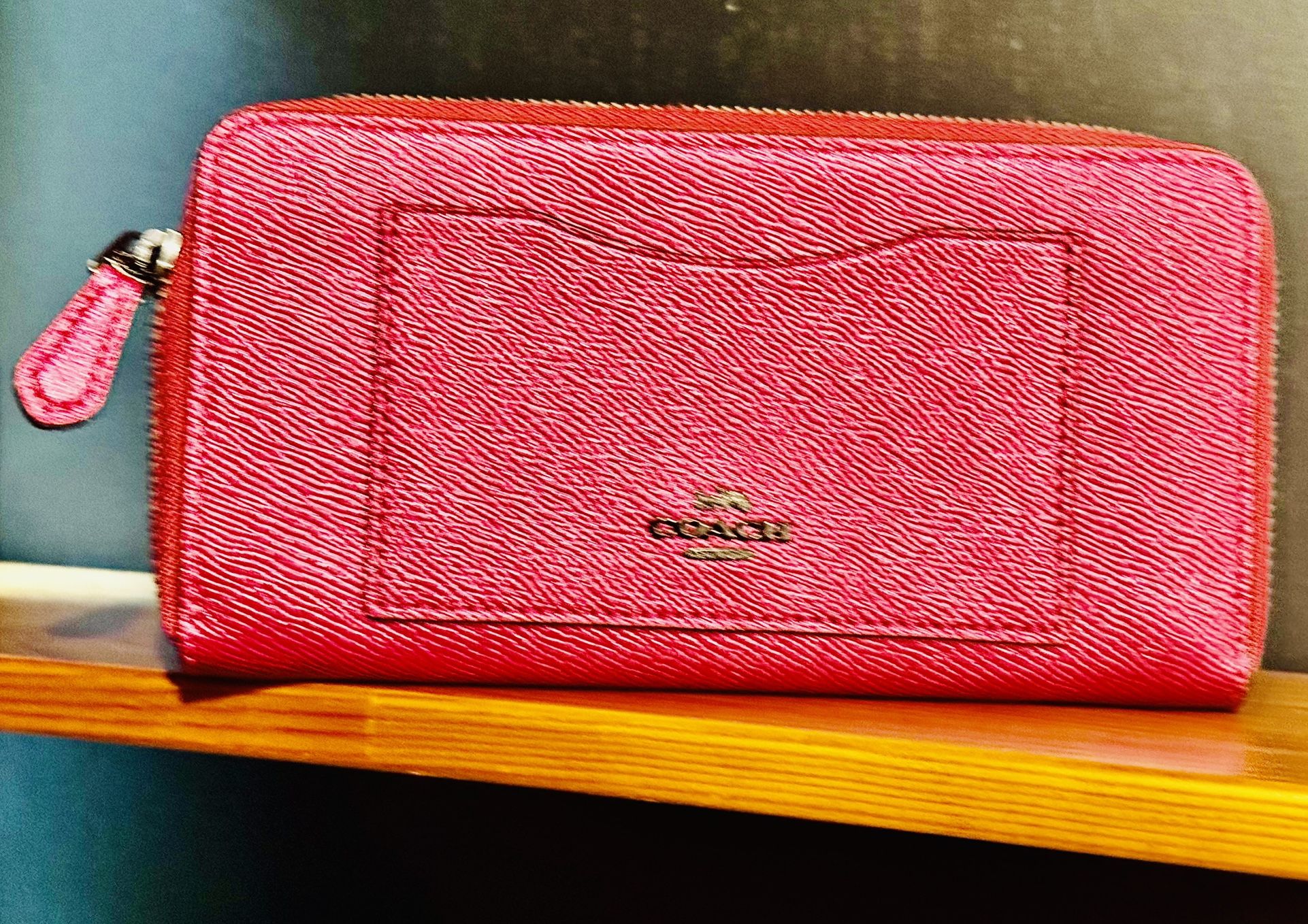 Authentic COACH LEATHER Wallet Pink