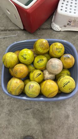 Lot of Used Softballs – Dudley and Mixed Brands