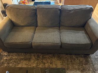 Sofa!! Need gone