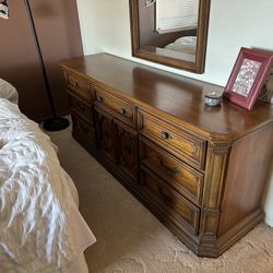 Thomasville dresser 