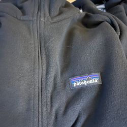 Patagonia Black Fleece Sweater 