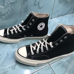 Converse. New. Size 10.