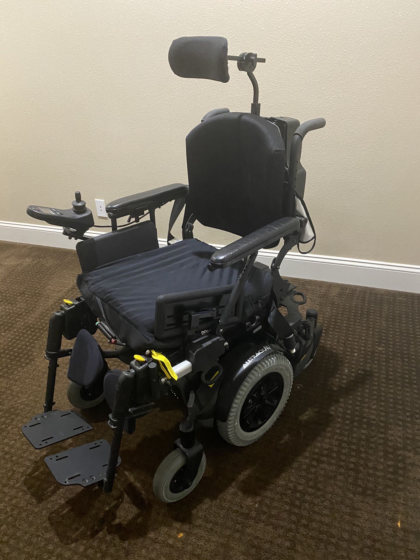 Alltrack M3 Amy systems electric wheelchair
