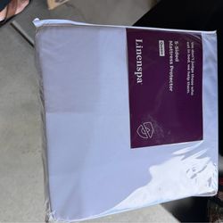 Dust cover for queen mattress